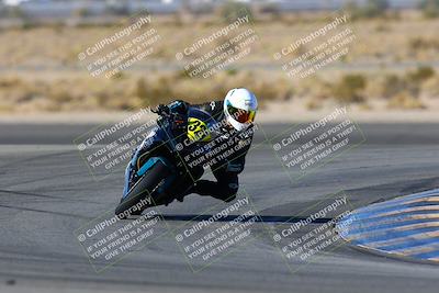 media/Jan-09-2022-SoCal Trackdays (Sun) [[2b1fec8404]]/Turn 11 (935am)/